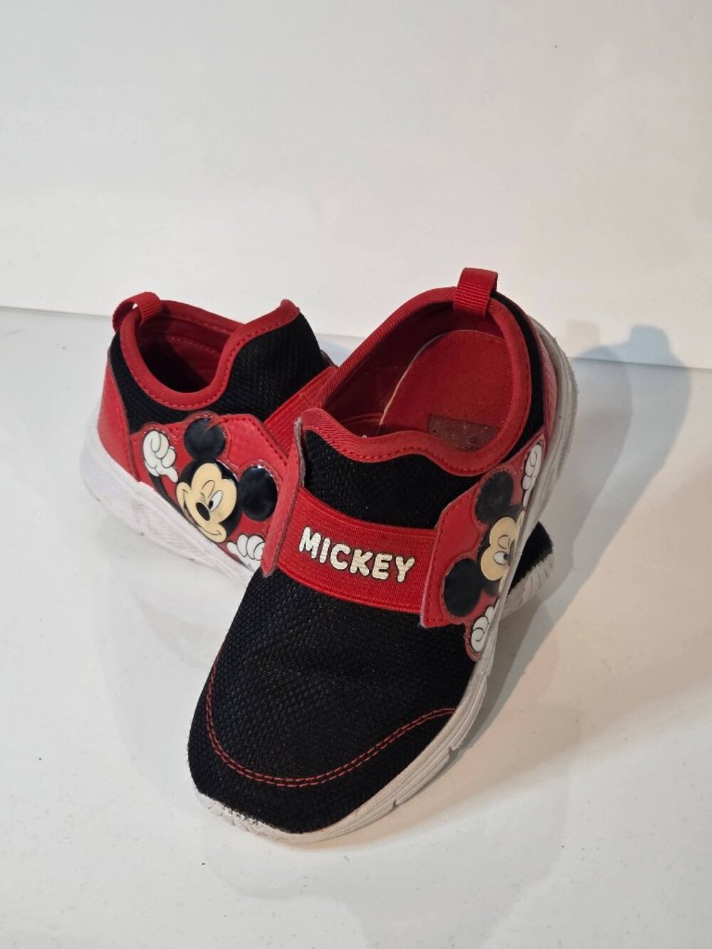 Disney Mickey Mouse Sneakers Shoes Size 11 Kids Excellent Condition